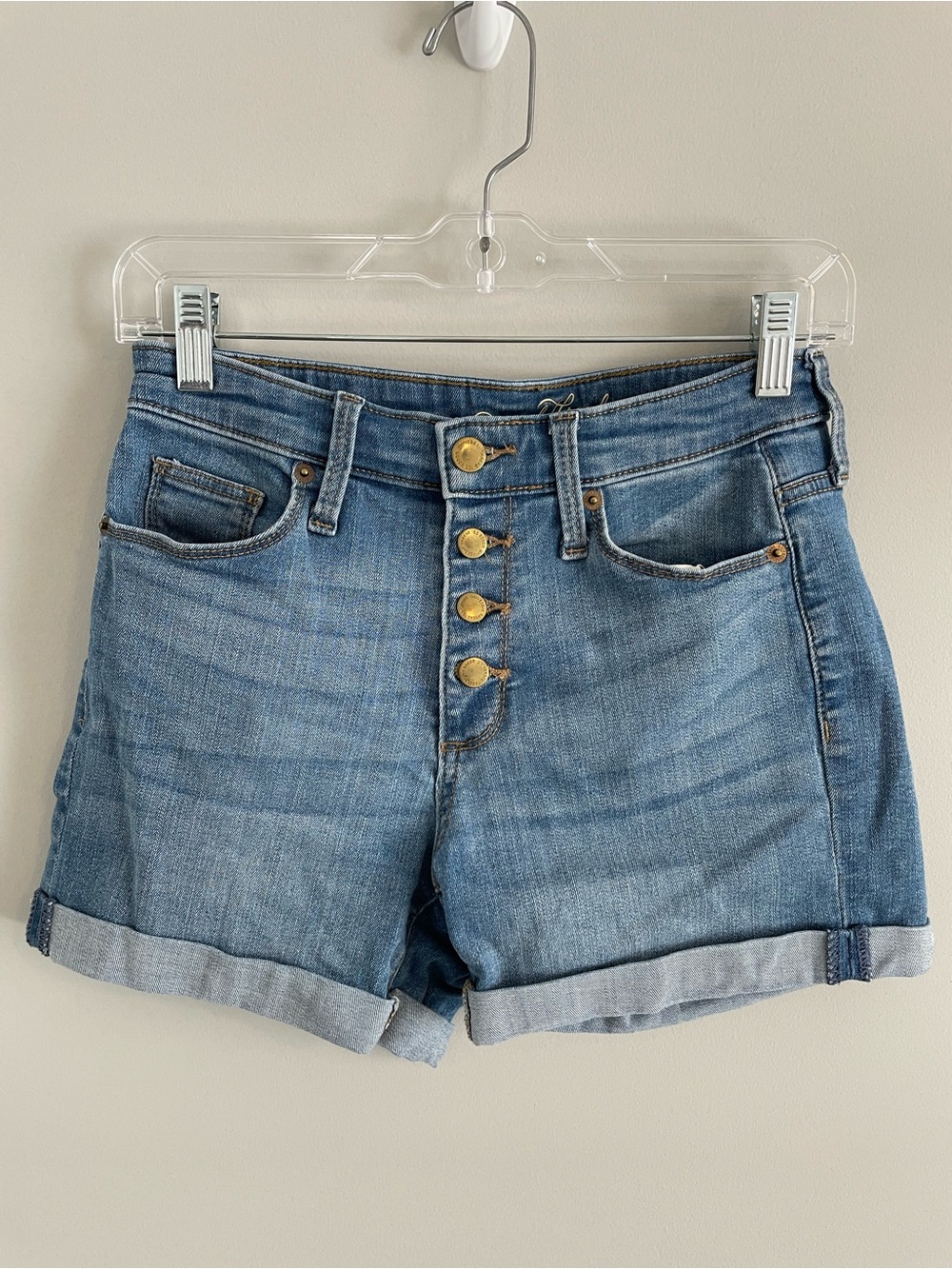 Universal Thread Medium Blue Button-Fly Denim Shorts